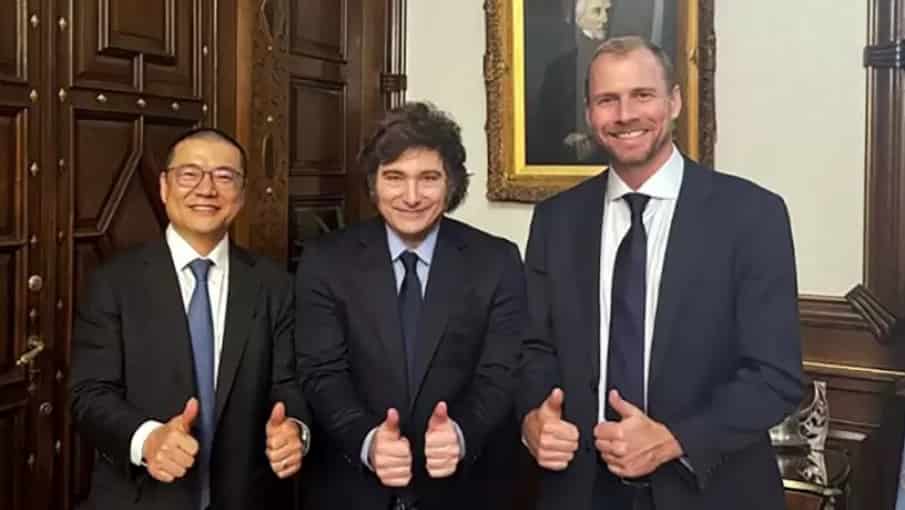 Javier Milei Meets with Lithium Executives to Discuss $2.5 Billion Investment in Argentina