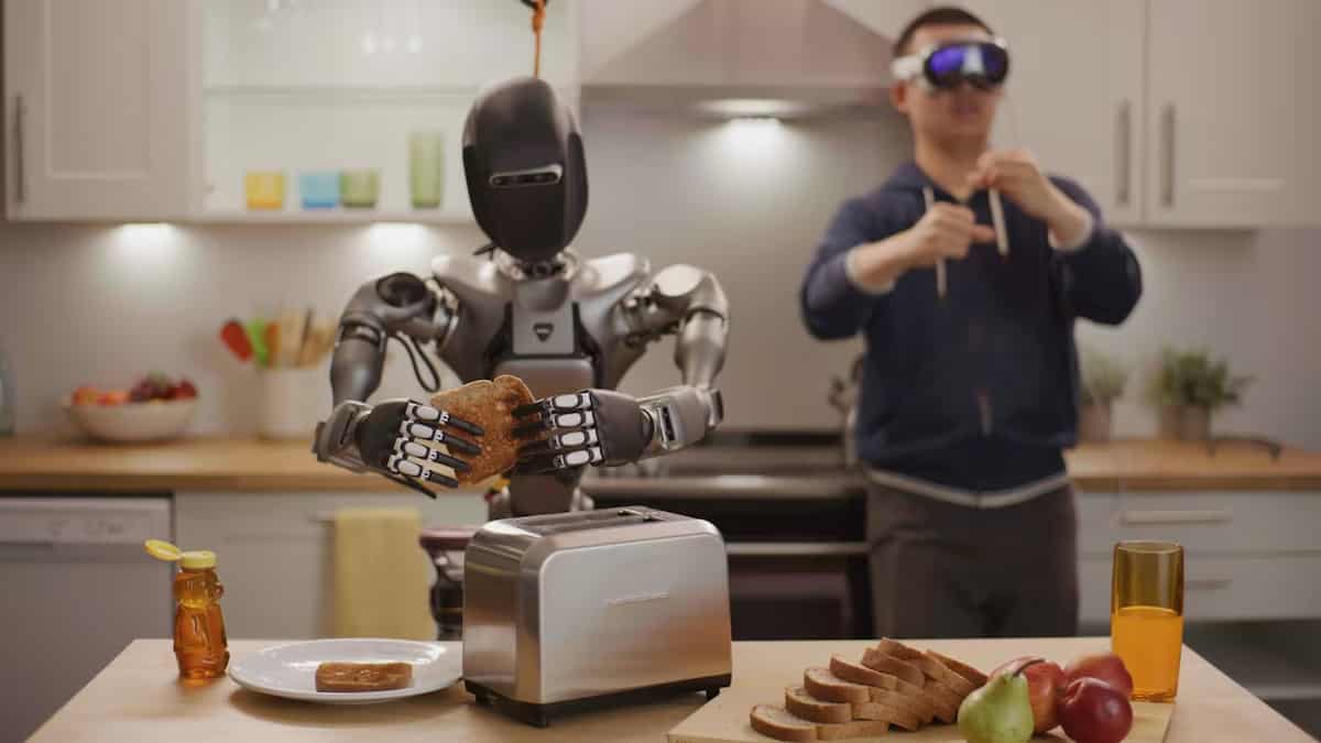 The Future of Work: AI, Humanoid Robotics, and Digital Twins