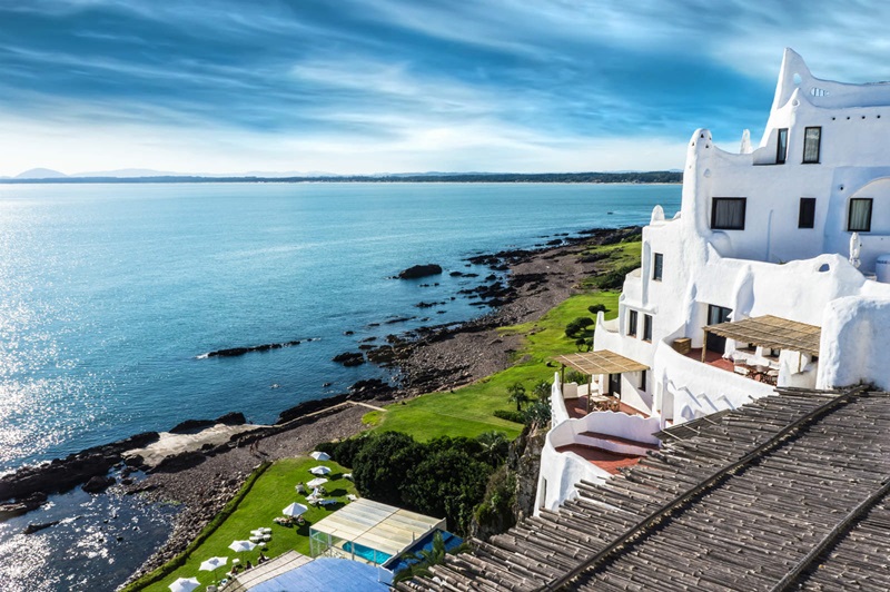 Uruguayan Tourism Sector Seeks Growth Amid Economic Changes